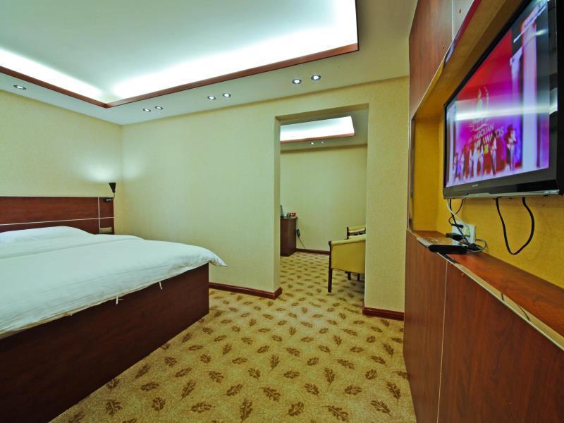 Kaiser Hotel Ulaanbaatar Bagian luar foto